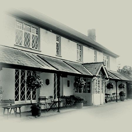 The Clytha Arms 호텔 애버게이브니 외부 사진